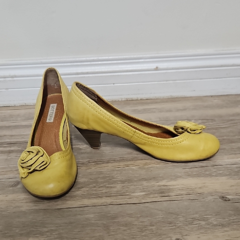 Yellow Pumps with Floral Detail